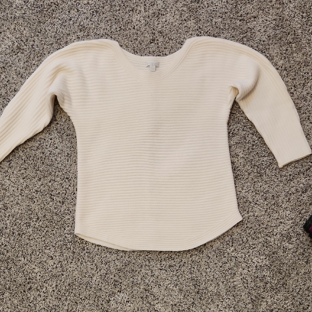 New York & Company Cream V-Neck Sweater